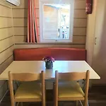 Zecamping 3 Etoiles Piscine Chauffee Et Pataugeoire Pet Friendly Campingplatz