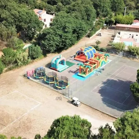 Campsite Zecamping 3 Etoiles Piscine Chauffee Et Pataugeoire Pet Friendly Saint-Jean-Pla-de-Corts