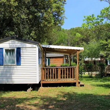 Campsite Zecamping 3 Etoiles Piscine Chauffee Et Pataugeoire Pet Friendly Saint-Jean-Pla-de-Corts