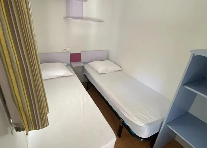 Camping 3 étoiles - Piscine - cca0gbf *