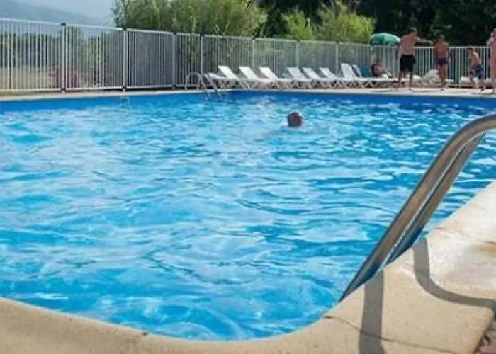 Camping 3 étoiles - Piscine - cca0gbf Camping *